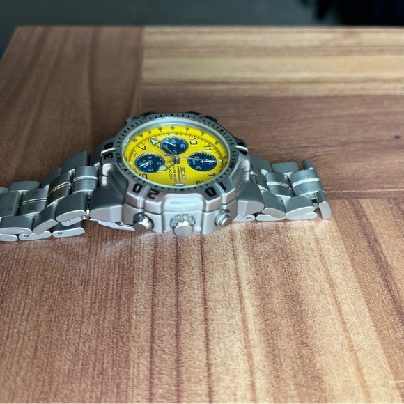 COPY - Seiko 7T32-6K19 Yellow Dial Blue Sun Dials - Picture 3 of 6